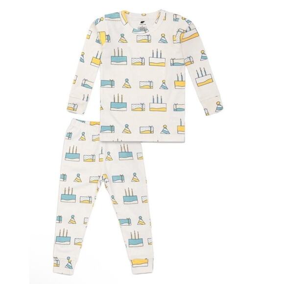 Monica + Andy 2Pc Pajama Set Birthday Theme Unisex Size 5T NWT - Picture 1 of 10